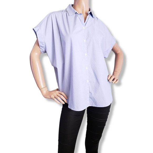 Soho Threads Blue Light Swiss Dot Button Down Blouse - Picture 9 of 9